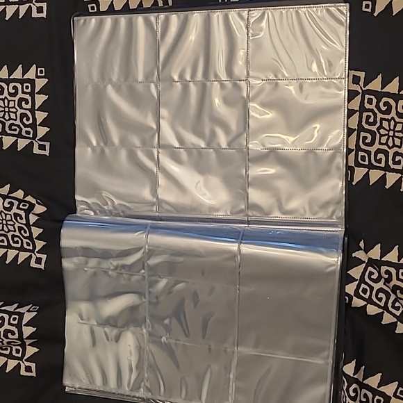 Ultra pro Lucario Portfolio - Picture 3 of 4